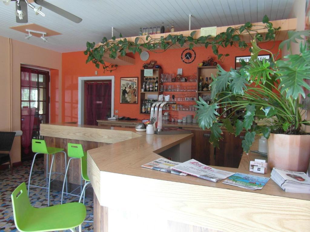 Hotel Restaurant Le Perigord Maurs ภายนอก รูปภาพ